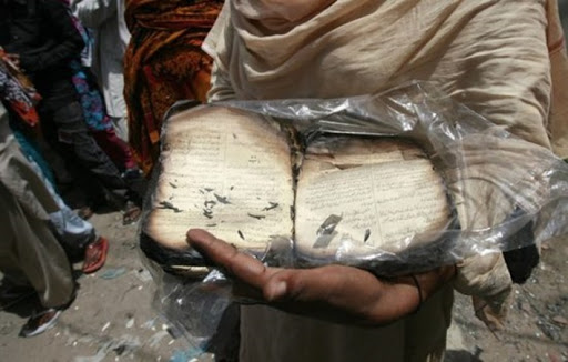 جو کلام کی تحقیر کرتا ہے